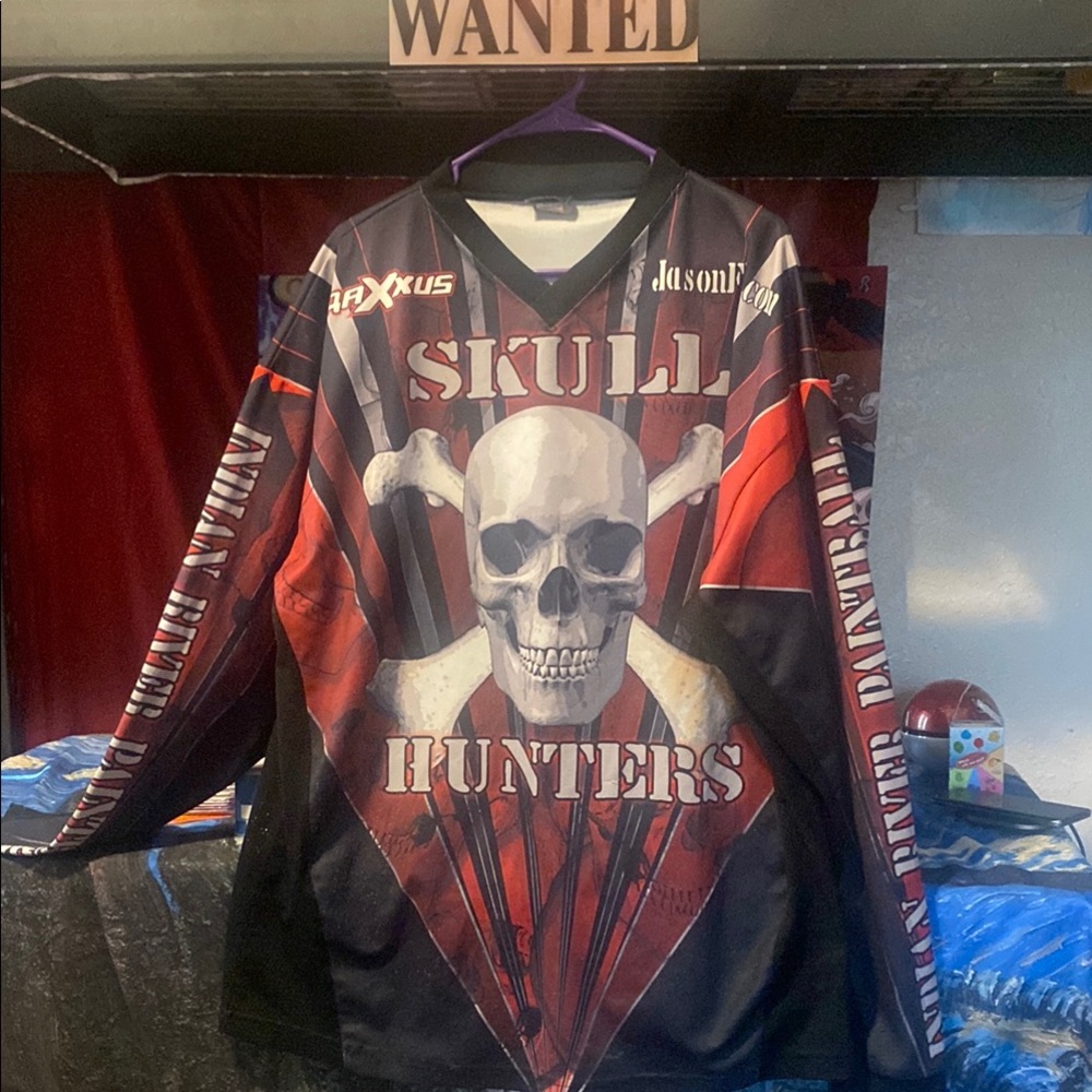 Skull Hunters Graphic Jersey